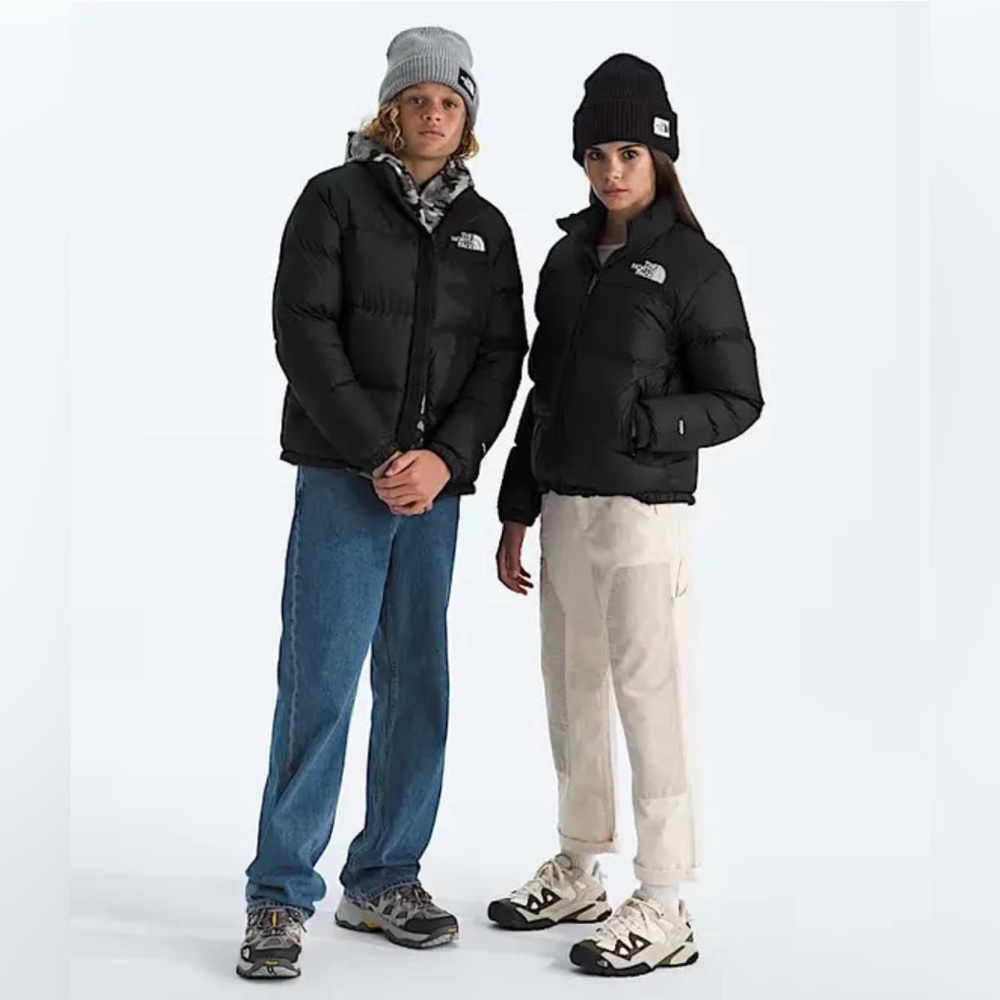The North Face Teen L 12 Black Down Filled Puffer Jacket